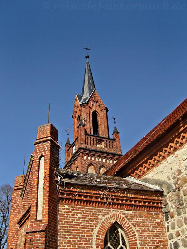 Die Kirche von Schönfeld in der Uckermark