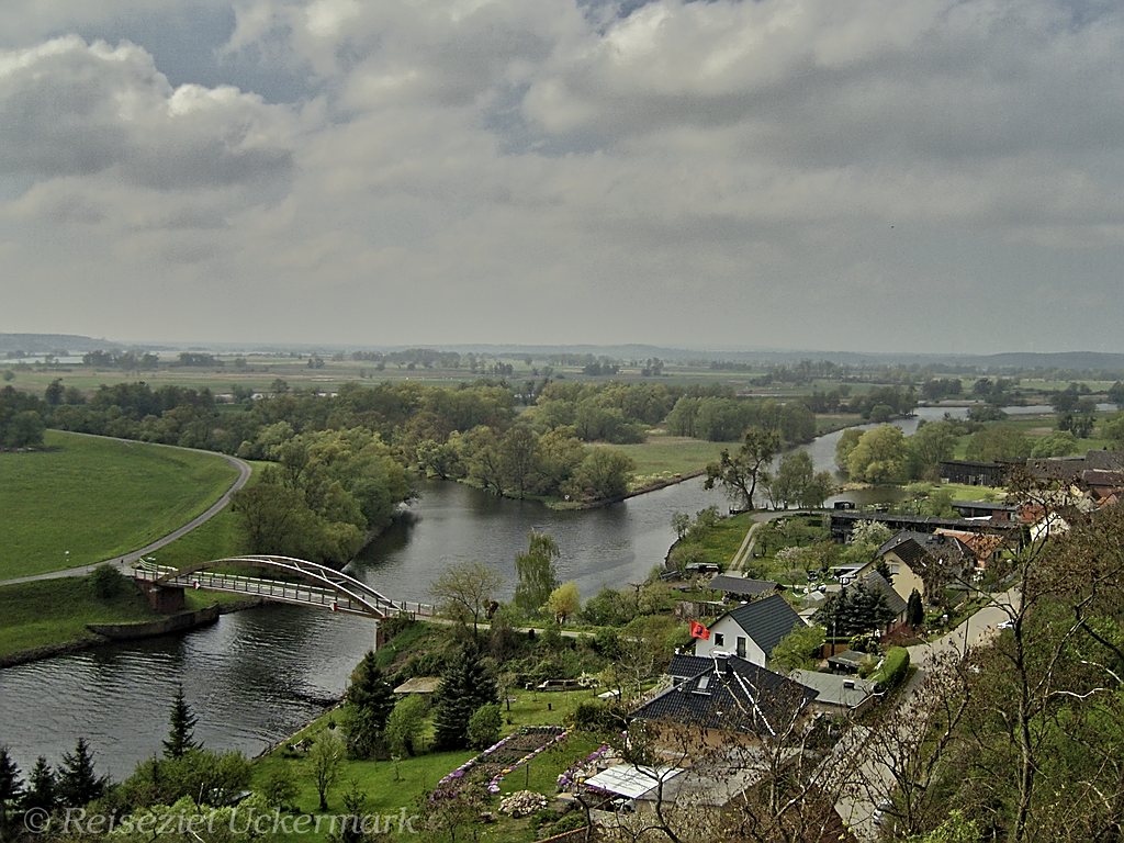 Ausblick von den Oderhängen bei Stützkow
